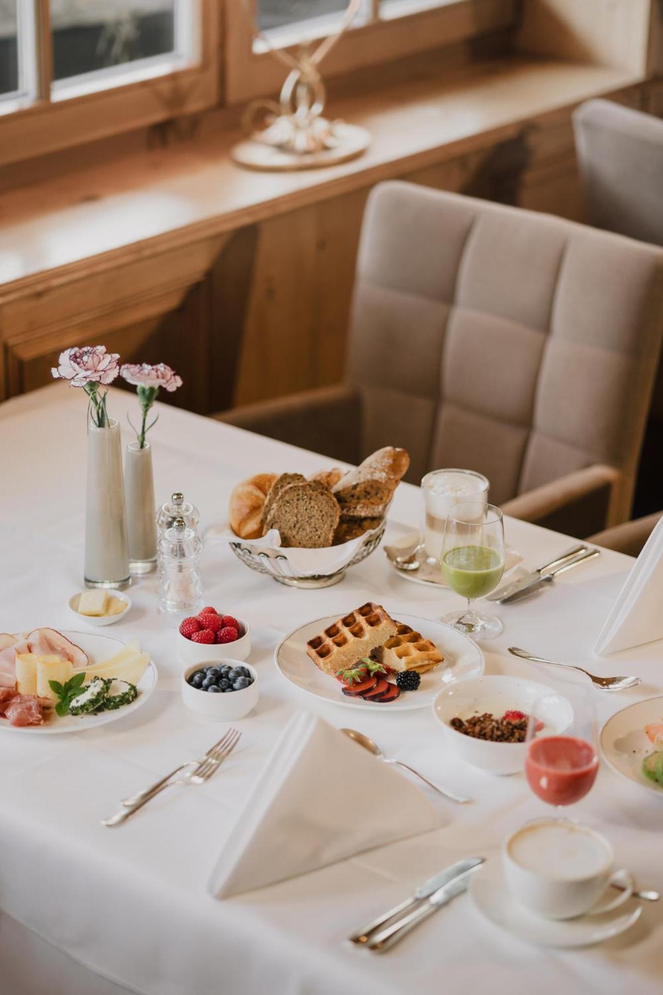 Schlosshotel Fiss Ngoại thất bức ảnh